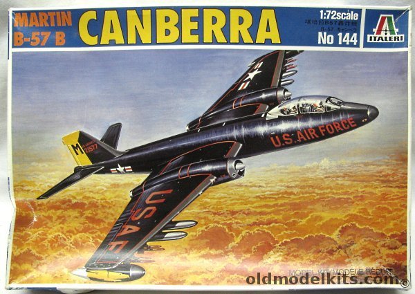 Italeri 1/72 Martin B-57B Canberra - Strike or Night Intruder Versions, 144 plastic model kit